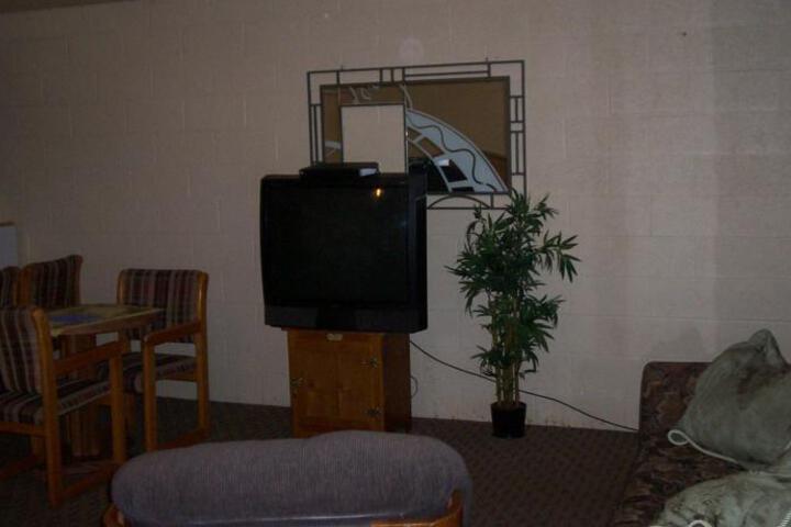 PUNKIN CENTER LODGE