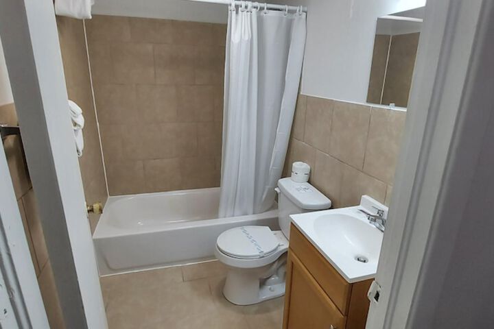 Room 9 of 31