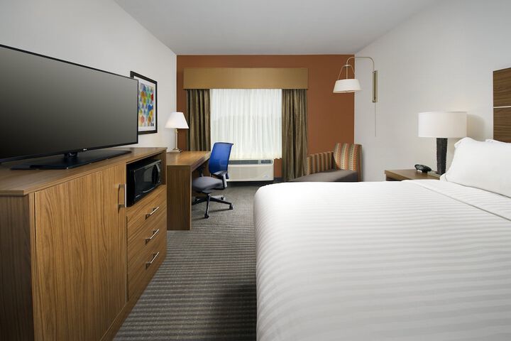Room 17 of 31