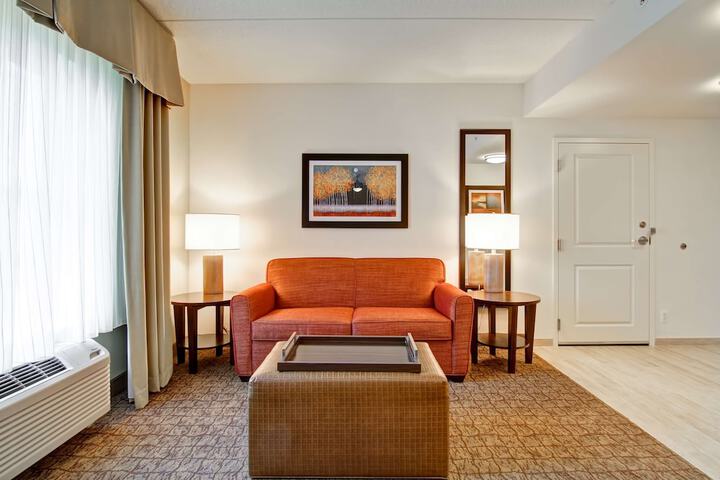 Room 19 of 40