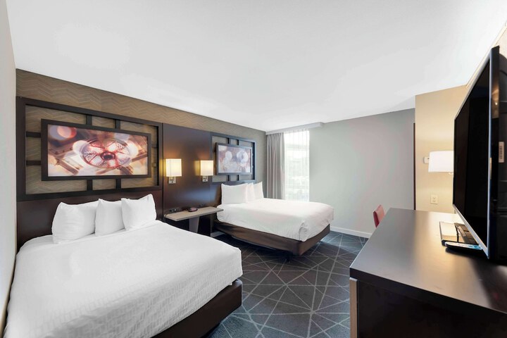 Room 14 of 34