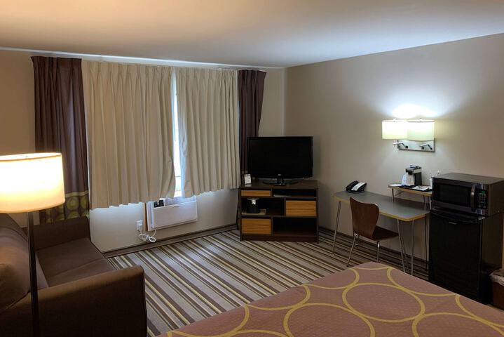 Room 15 of 30