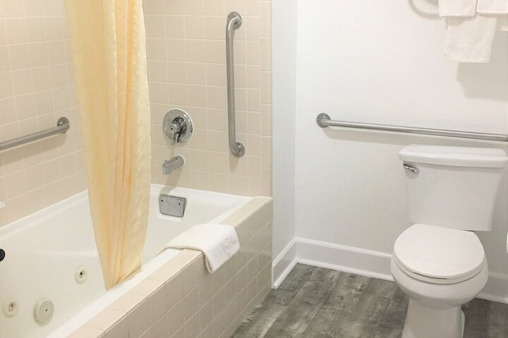 Room 19 of 23