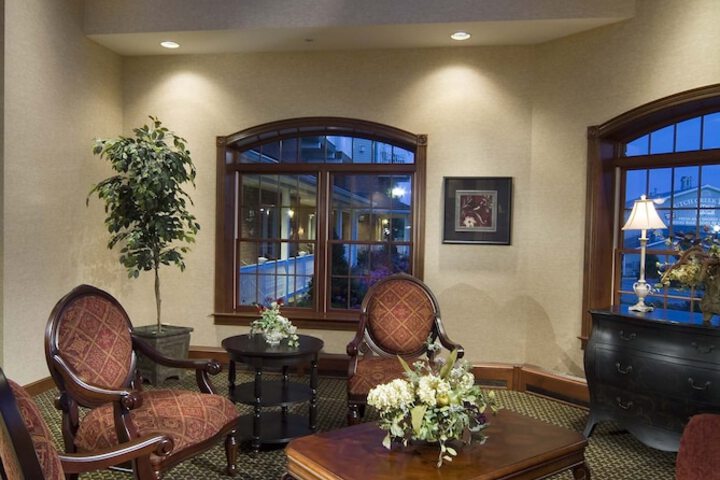 Carlisle Inn Sugarcreek