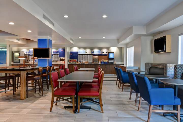 Holiday Inn Express Hotel & Suites Anderson-I-85 by IHG