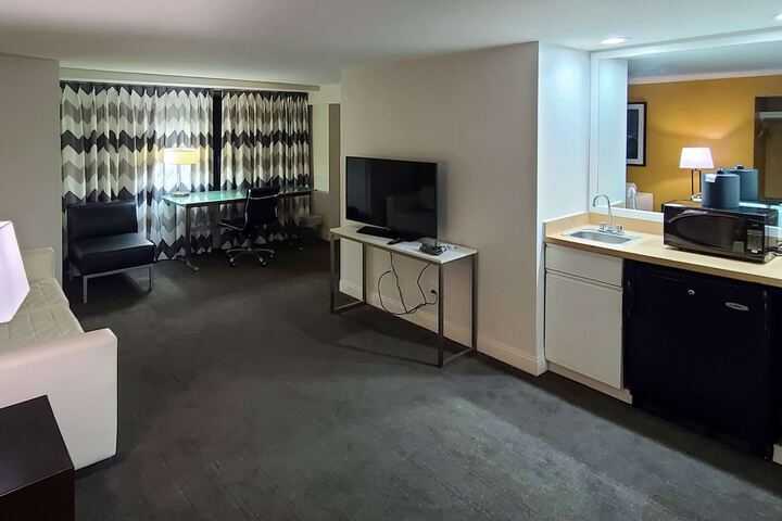 Room 17 of 69