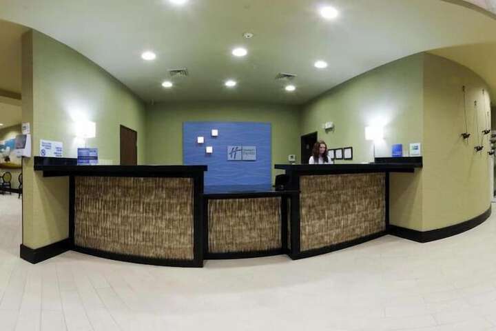 Holiday Inn Express Hotel & Suites Waycross by IHG