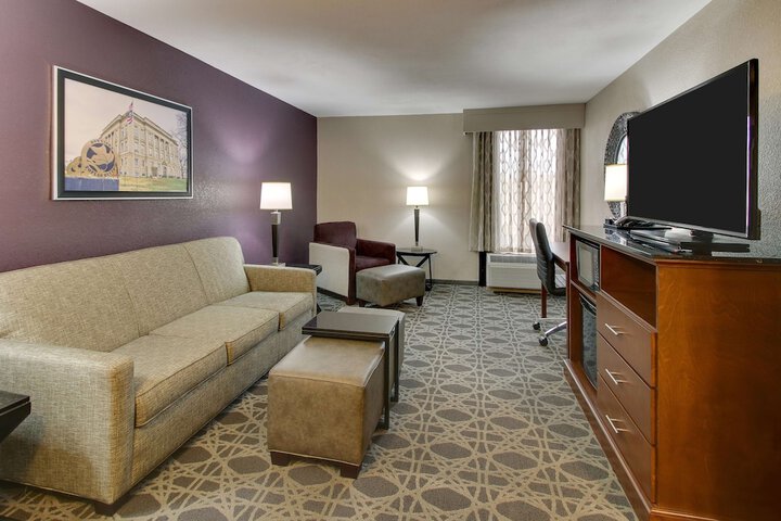 Room 22 of 50