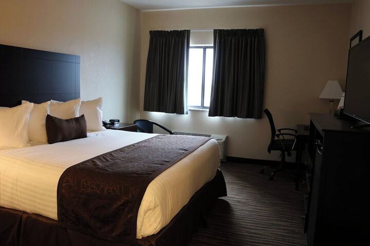 Room 51 of 69