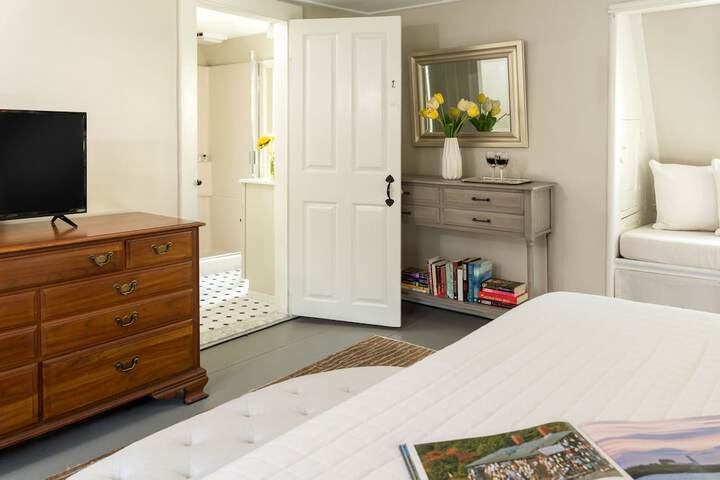 Room 19 of 42