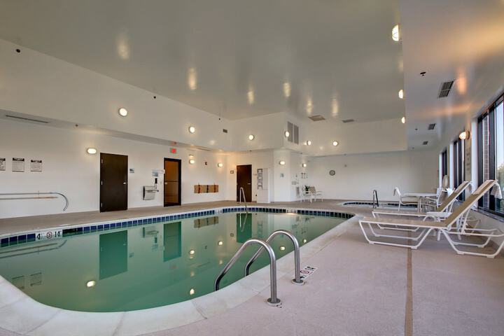 Pool 21 of 78