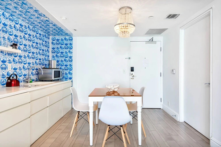 Private Condos at 1100 West by LMC