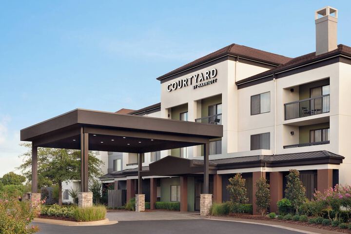 Hotel 2 of 27