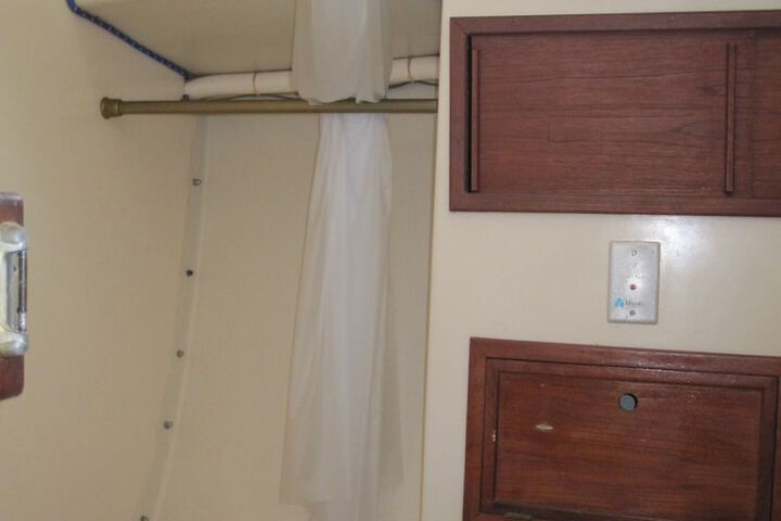Room 18 of 42