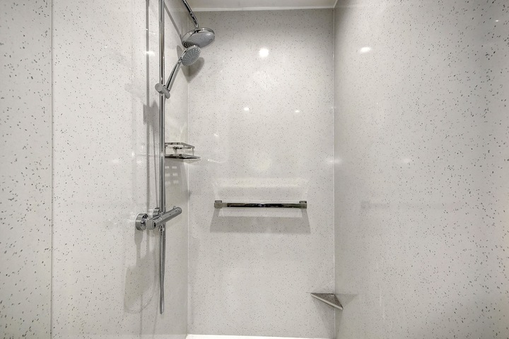 Room 21 of 51