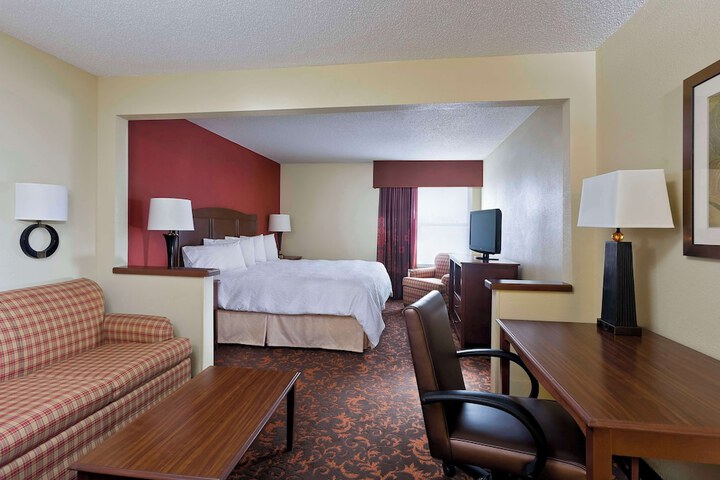 Room 11 of 25