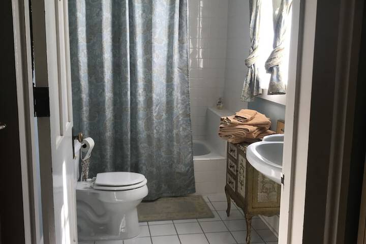 Room 18 of 41