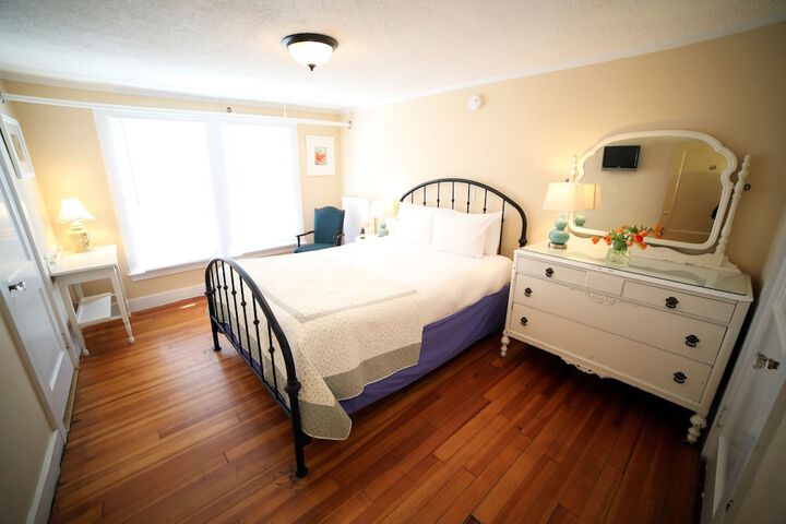 The Kennebunk Inn