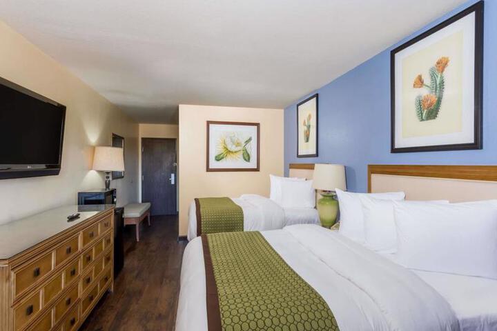 DAYS INN BENSON