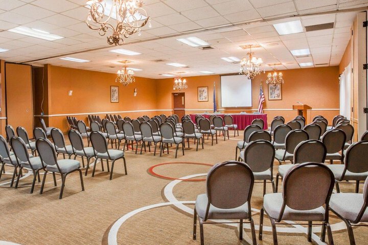 Quality Inn & Conference Center Brattleboro North
