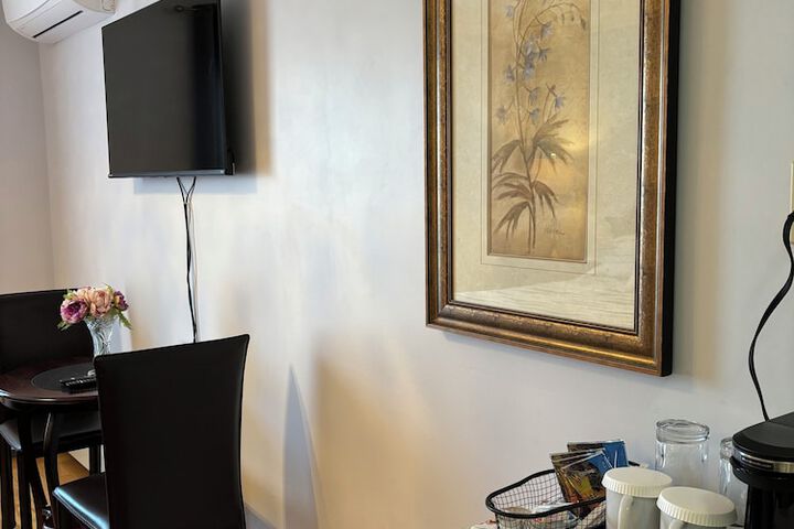 Room 51 of 93