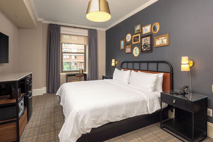 Room 21 of 60