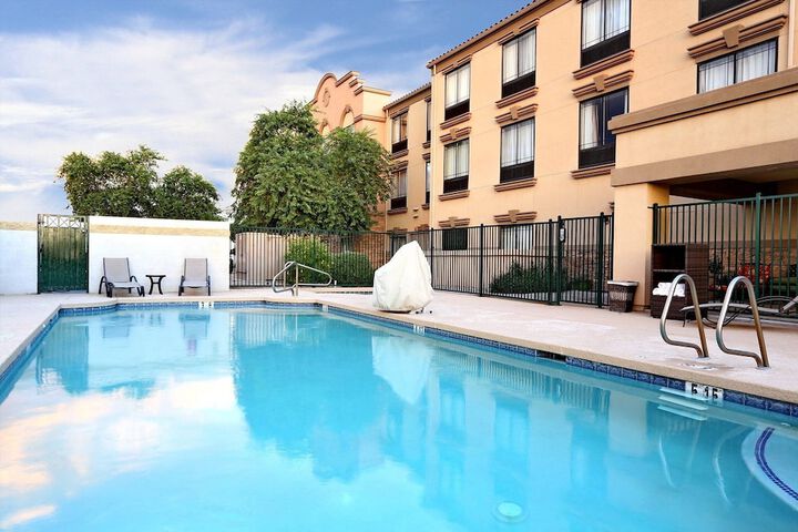 Pool 5 of 51