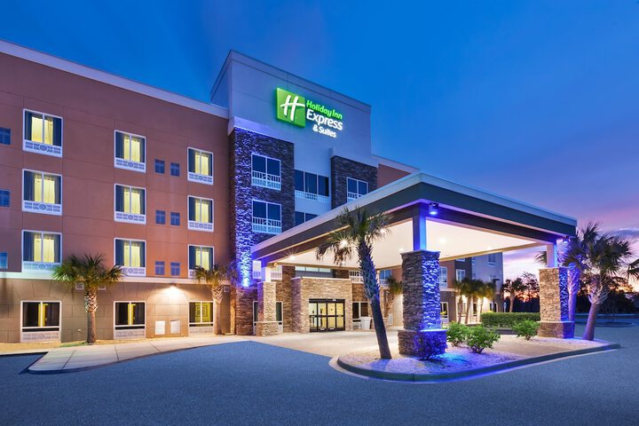 Hotel 6 of 53
