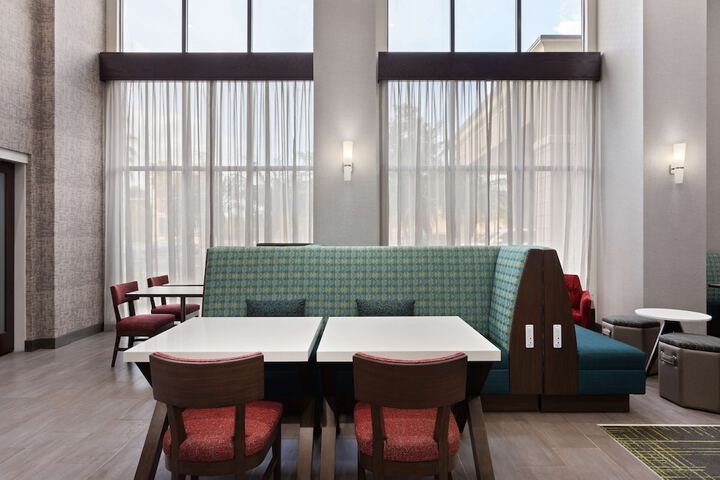 Hampton Inn & Suites Orlando Intl Dr N
