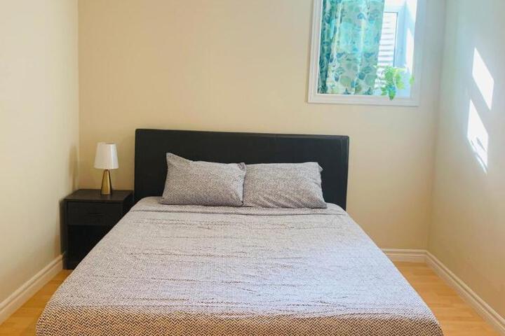 Finished 2 BR Apartment in an Upscale Area of Ajax