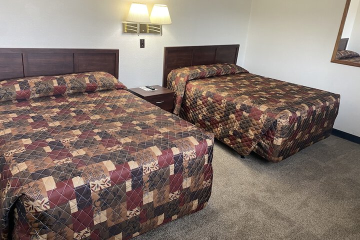 Room 9 of 14