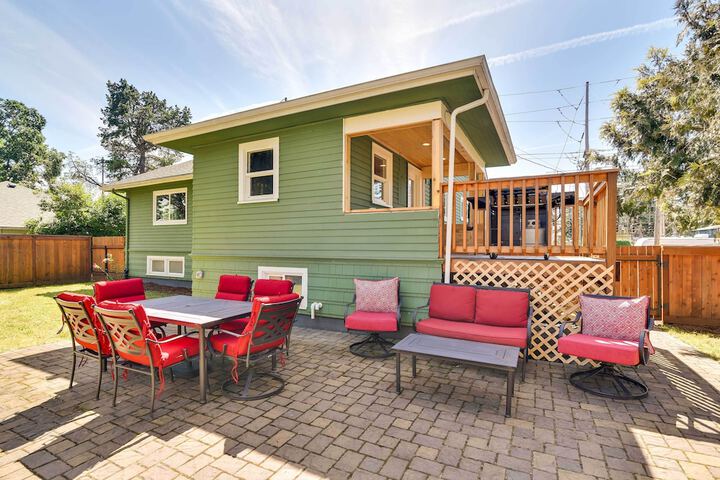 Charming Portland Home Walk to Light Rail!