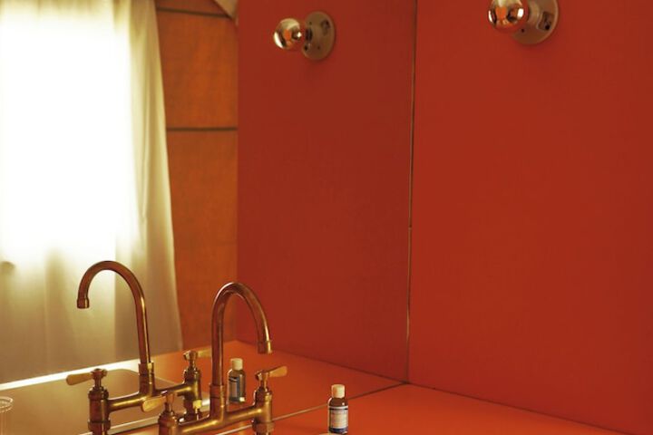 Room 33 of 71