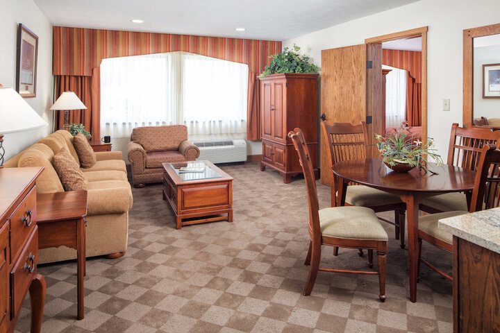 Room 40 of 123