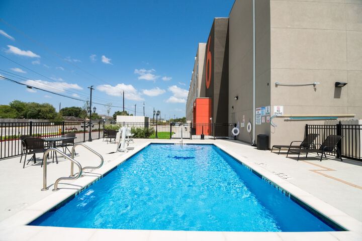 Pool 7 of 31
