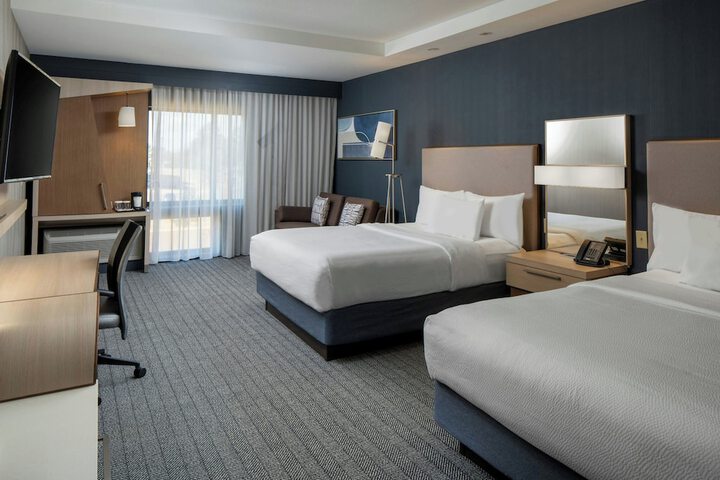 Courtyard by Marriott Jackson Airport / Pearl
