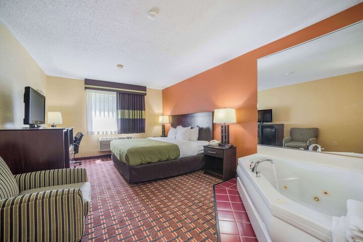 Room 20 of 38