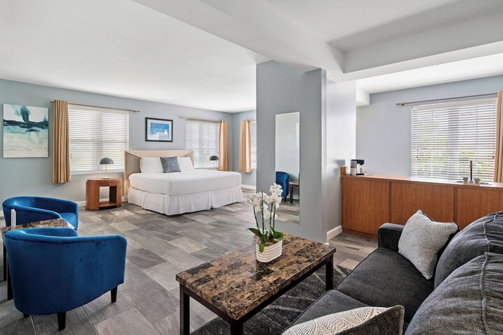 Room 2 of 55
