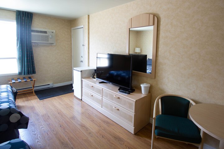 Room 9 of 39