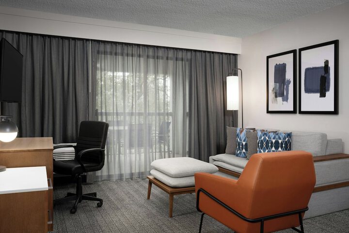 Room 41 of 73