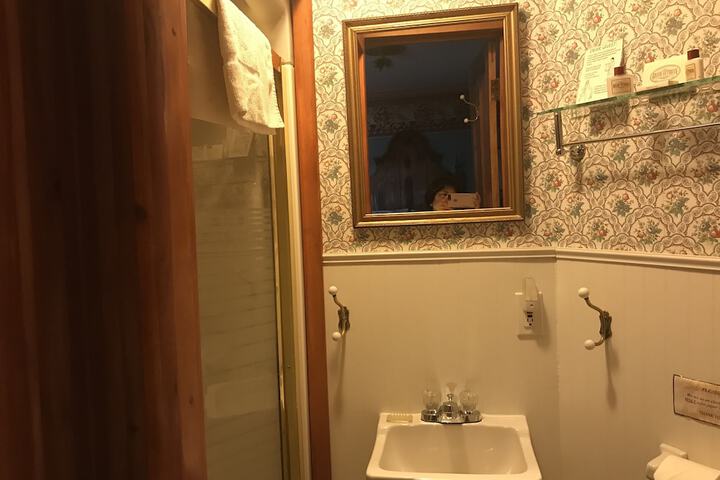 Grand Victorian B & B Inn