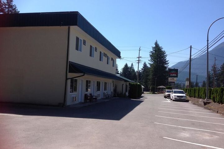 Coquihalla Motel