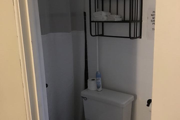 Room 76 of 98
