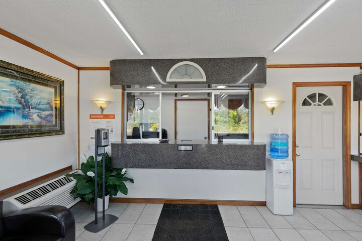 Hotel Interior 17 of 60