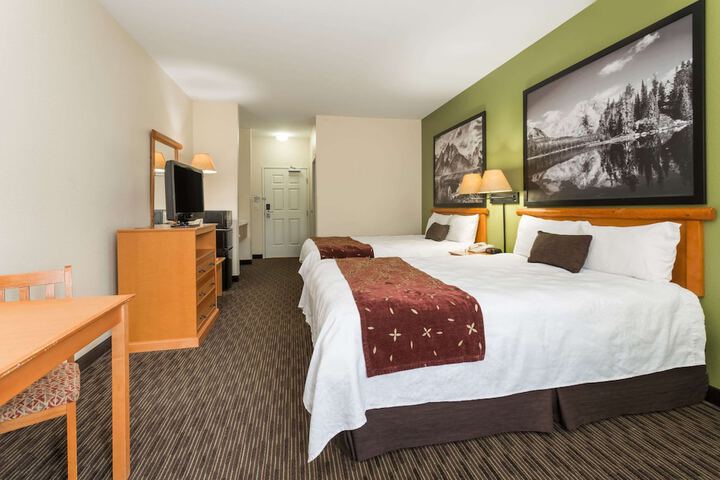 Room 15 of 20