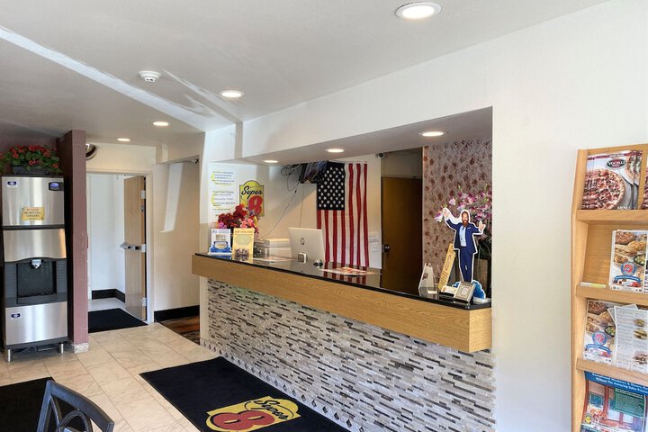 Hotel Interior 6 of 35
