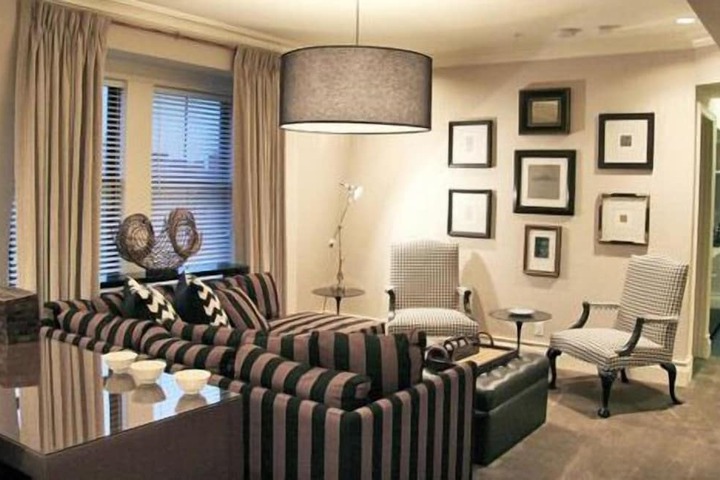 Room 21 of 34
