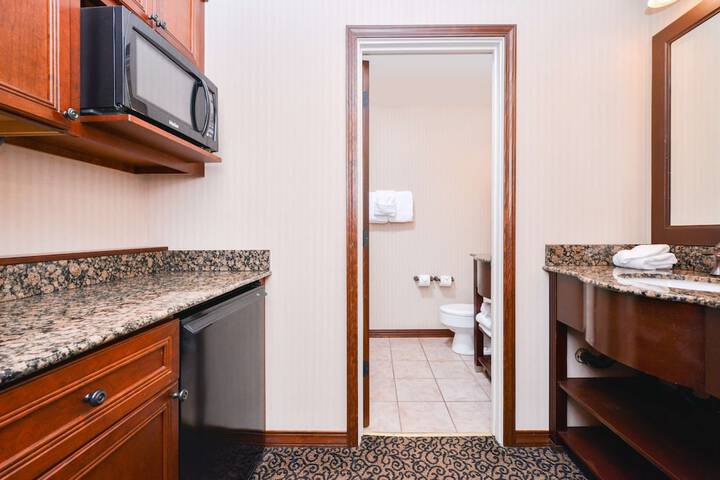 Best Western Edgewater Resort