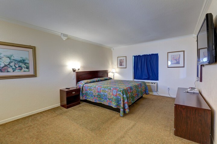 Room 49 of 66