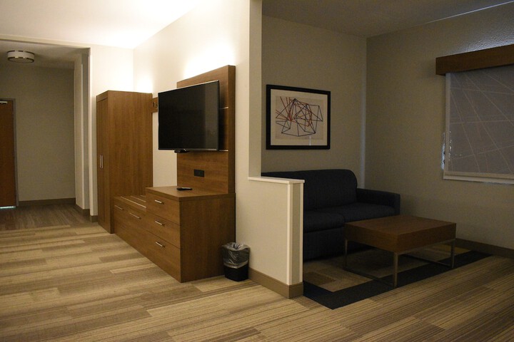 Room 19 of 77
